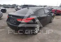 2013 Hyundai Elantra photo