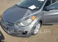 2013 Hyundai Elantra photo