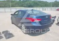 2013 Hyundai Elantra photo