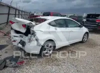 2013 Hyundai Elantra photo