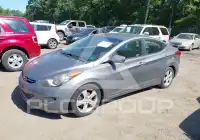 2013 Hyundai Elantra photo