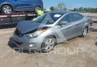 2013 Hyundai Elantra photo