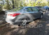 2013 Hyundai Elantra photo
