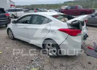 2013 Hyundai Elantra photo