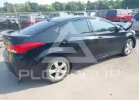 2013 Hyundai Elantra photo