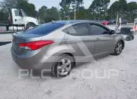 2013 Hyundai Elantra photo
