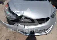2013 Hyundai Elantra photo