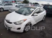2013 Hyundai Elantra фото