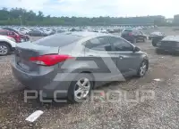2013 Hyundai Elantra photo