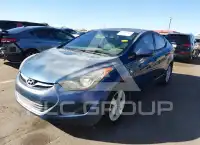 2013 Hyundai Elantra photo