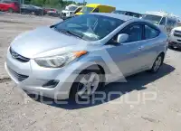 2013 Hyundai Elantra photo