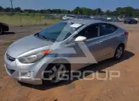 2013 Hyundai Elantra фото