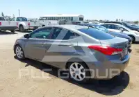 2013 Hyundai Elantra photo