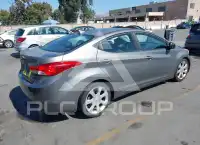 2013 Hyundai Elantra photo
