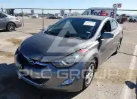 2013 Hyundai Elantra photo