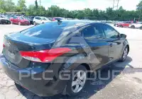 2013 Hyundai Elantra photo
