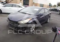 2013 Hyundai Elantra photo