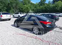 2013 Hyundai Elantra photo