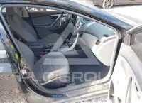 2013 Hyundai Elantra photo