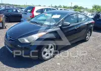 2013 Hyundai Elantra photo