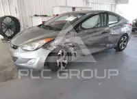 2013 Hyundai Elantra photo