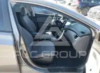 2013 Hyundai Elantra photo
