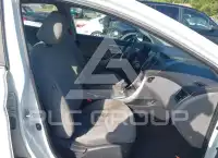 2013 Hyundai Elantra фото