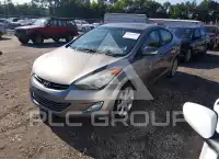 2013 Hyundai Elantra фото