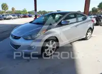 2013 Hyundai Elantra photo