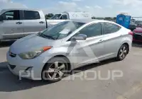 2013 Hyundai Elantra фото