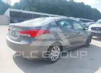 2013 Hyundai Elantra photo