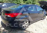 2013 Hyundai Elantra photo