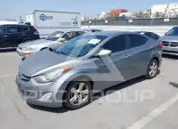 2013 Hyundai Elantra photo