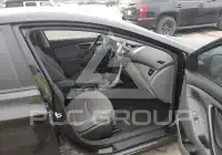 2013 Hyundai Elantra photo
