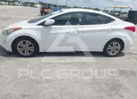 2013 Hyundai Elantra photo
