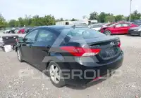 2013 Hyundai Elantra photo