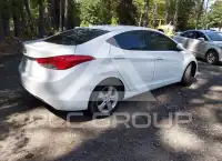 2013 Hyundai Elantra photo