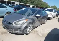 2013 Hyundai Elantra фото