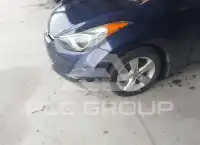 2013 Hyundai Elantra photo
