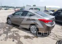 2013 Hyundai Elantra фото