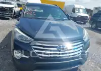 2013 Hyundai Santa Fe photo