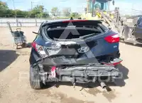 2013 Hyundai Elantra photo