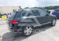 2013 Volkswagen Touareg фото