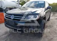 2013 Volkswagen Touareg photo