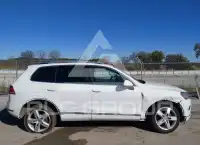 2013 Volkswagen Touareg фото
