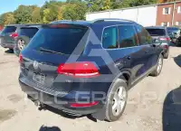 2013 Volkswagen Touareg фото