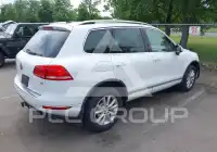 2013 Volkswagen Touareg фото