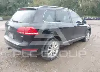2013 Volkswagen Touareg фото