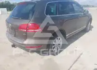 2013 Volkswagen Touareg фото