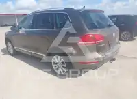 2013 Volkswagen Touareg фото